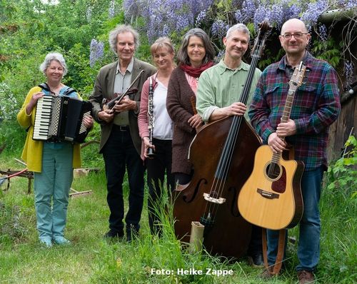 18.07.2026, 18-21 Uhr - Trio Basta spielt zum BalFolk